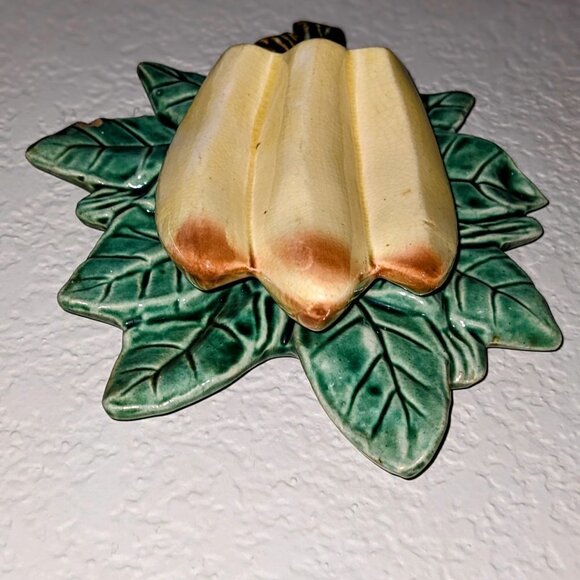 Vintage McCoy Bananas Wall Pocket circa 1952 - Picture 2 of 6